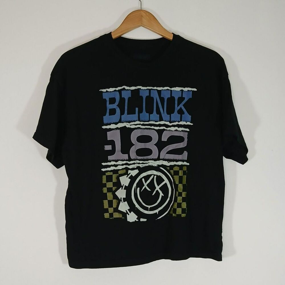 Blink-182 Band Tee Medium Black Graphic Shirt Punk Grunge Distressed Streetwear